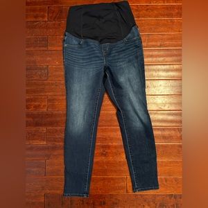 Maternity ankle pant